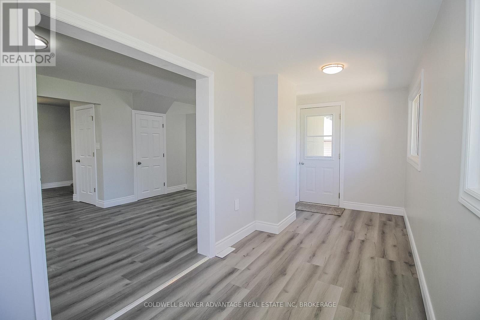 378 THOROLD ROAD - 21