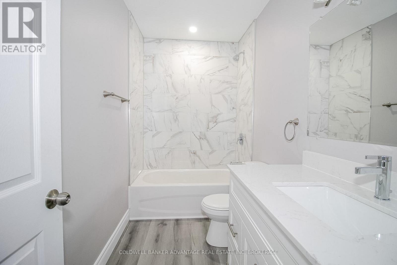 378 THOROLD ROAD - 24