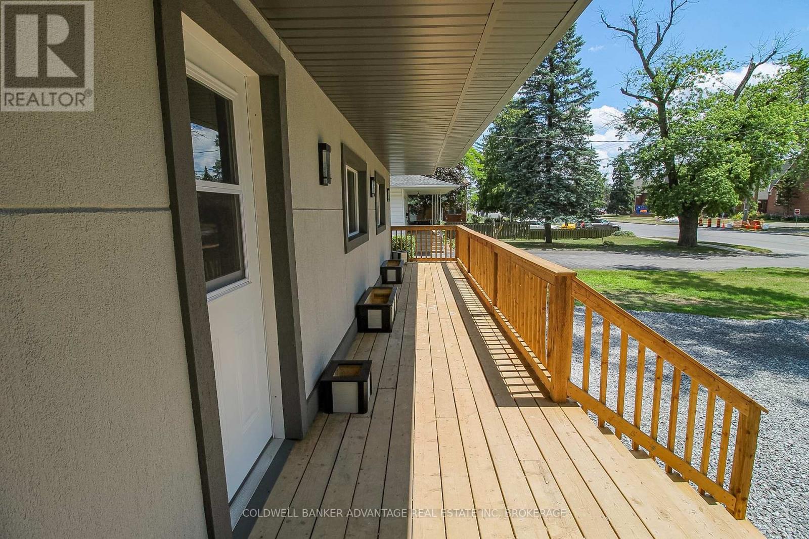 378 THOROLD ROAD - 7