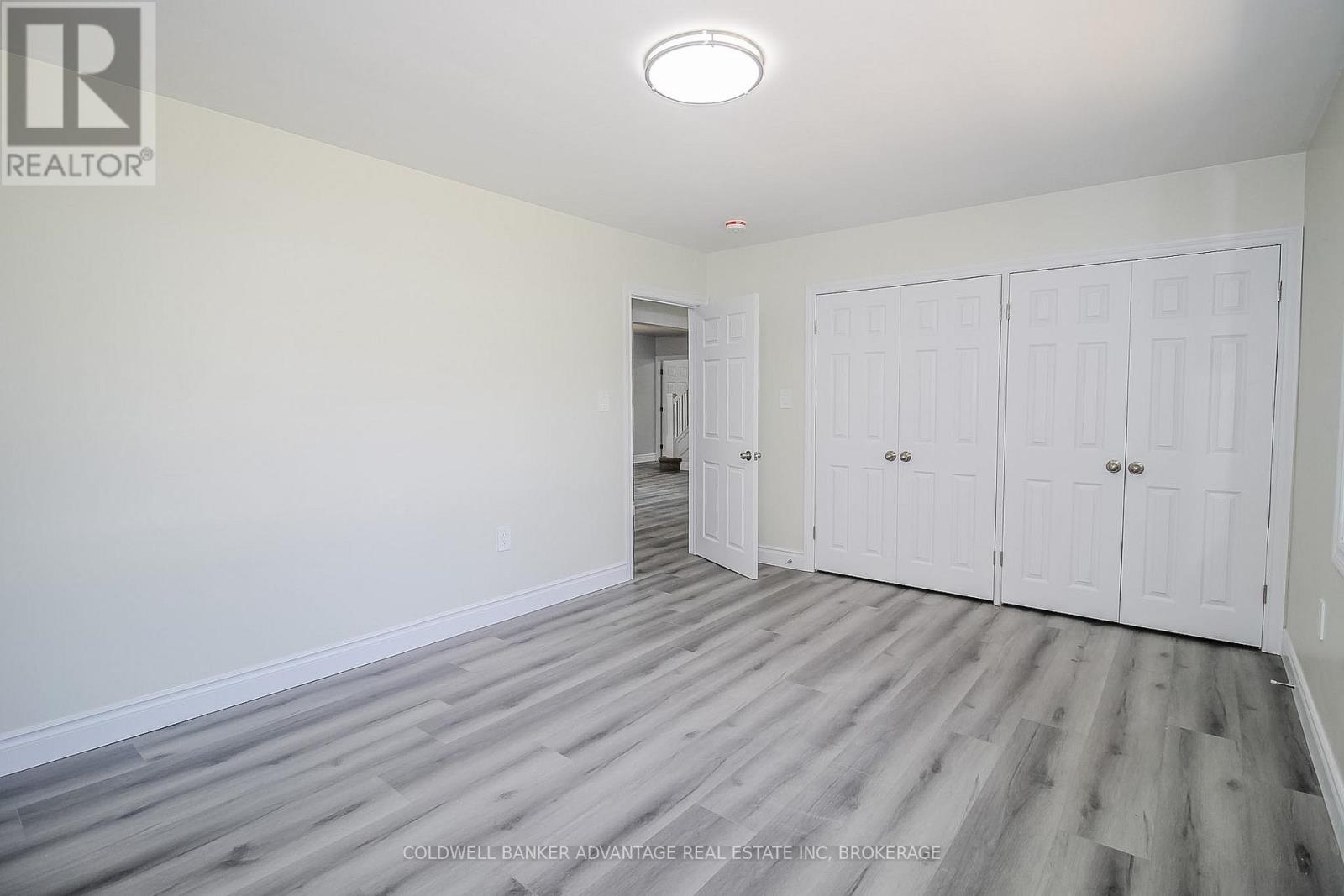 378 THOROLD ROAD - 23