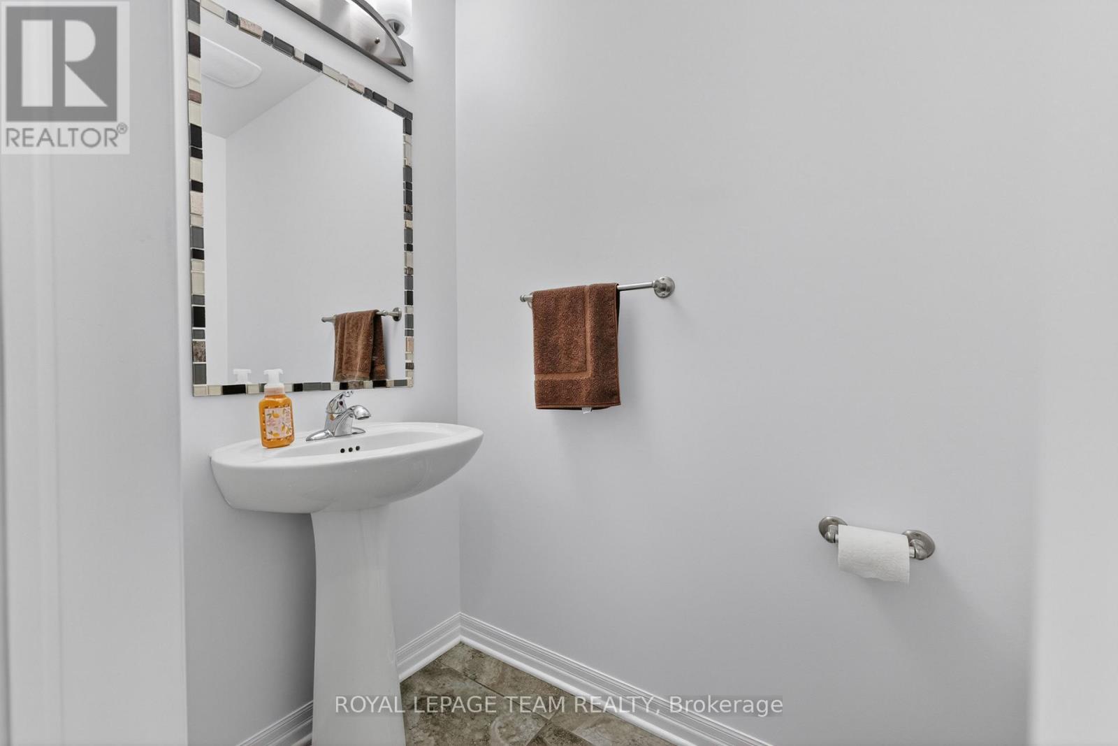 605 SUNBURST STREET - 16