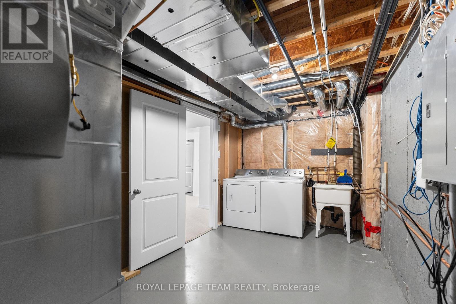 605 SUNBURST STREET - 34