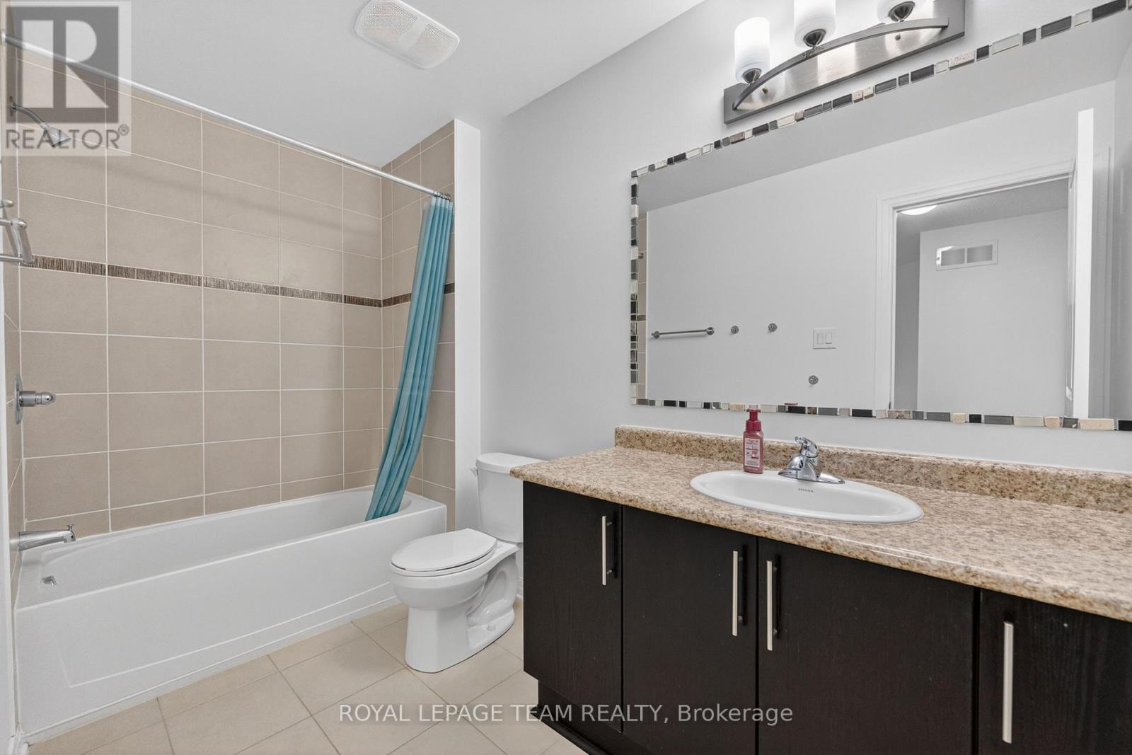 605 SUNBURST STREET - 28