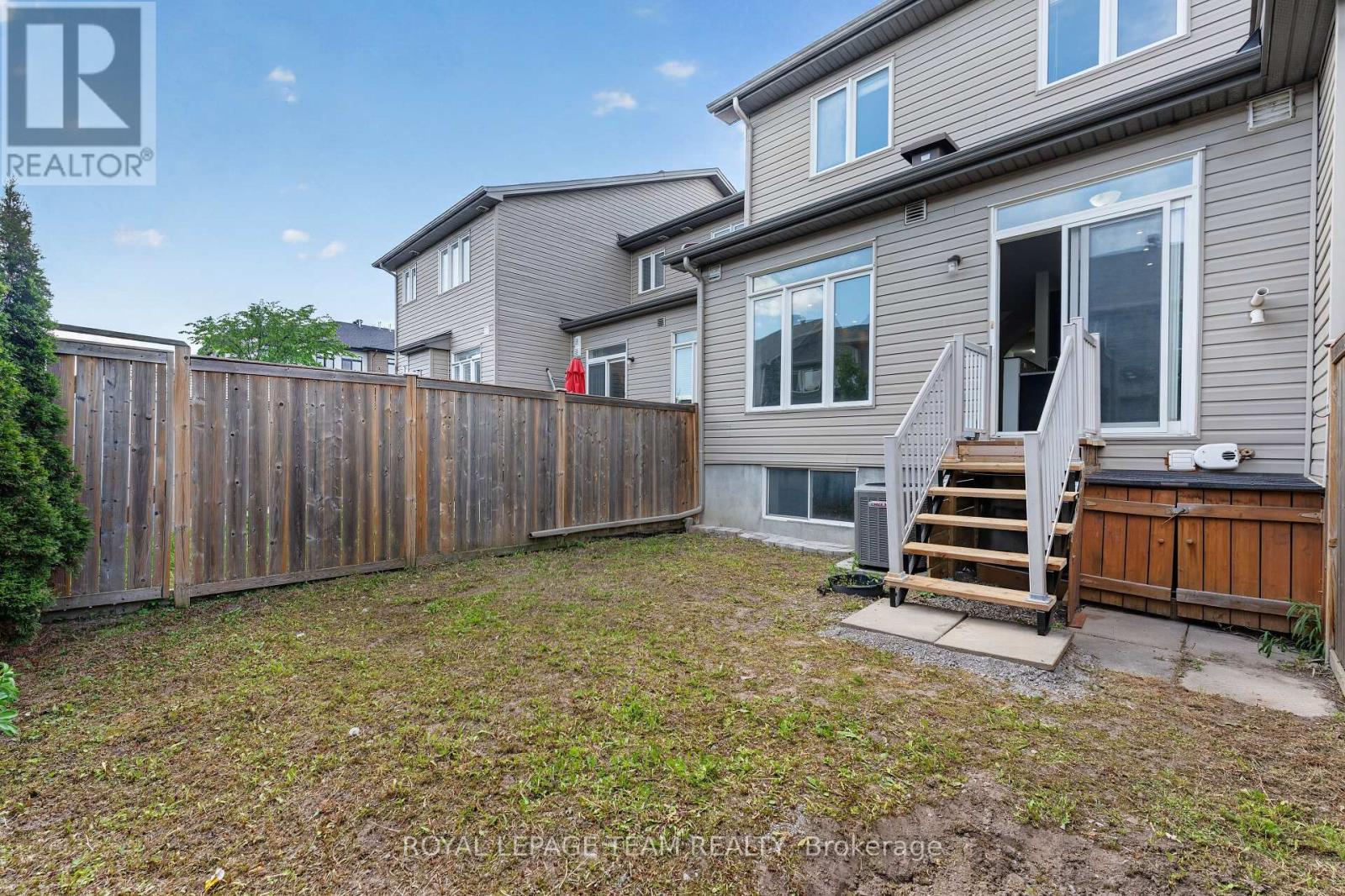 3 Bed, 4 Bath House for Sale in Ottawa – 605 SUNBURST STREET, Ottawa – MLS# X13411732 - Image 35