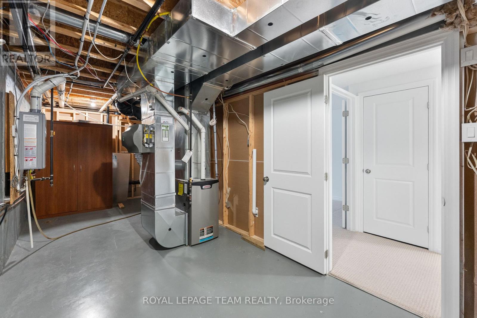 605 SUNBURST STREET - 33