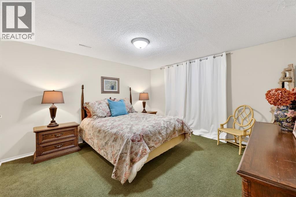 5120 Dalham Crescent NW — photo 29