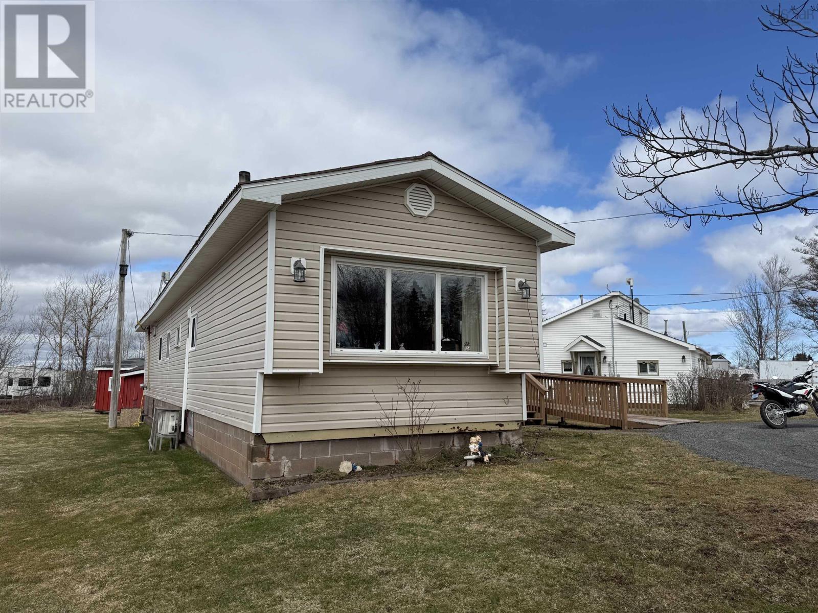 21 Jackson Point Road - 3