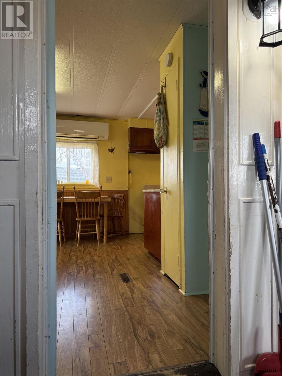 21 Jackson Point Road - 8