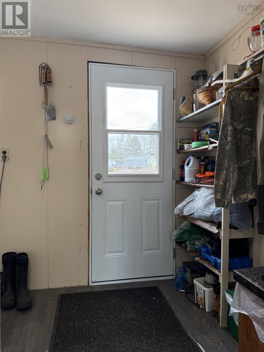 21 Jackson Point Road - 6
