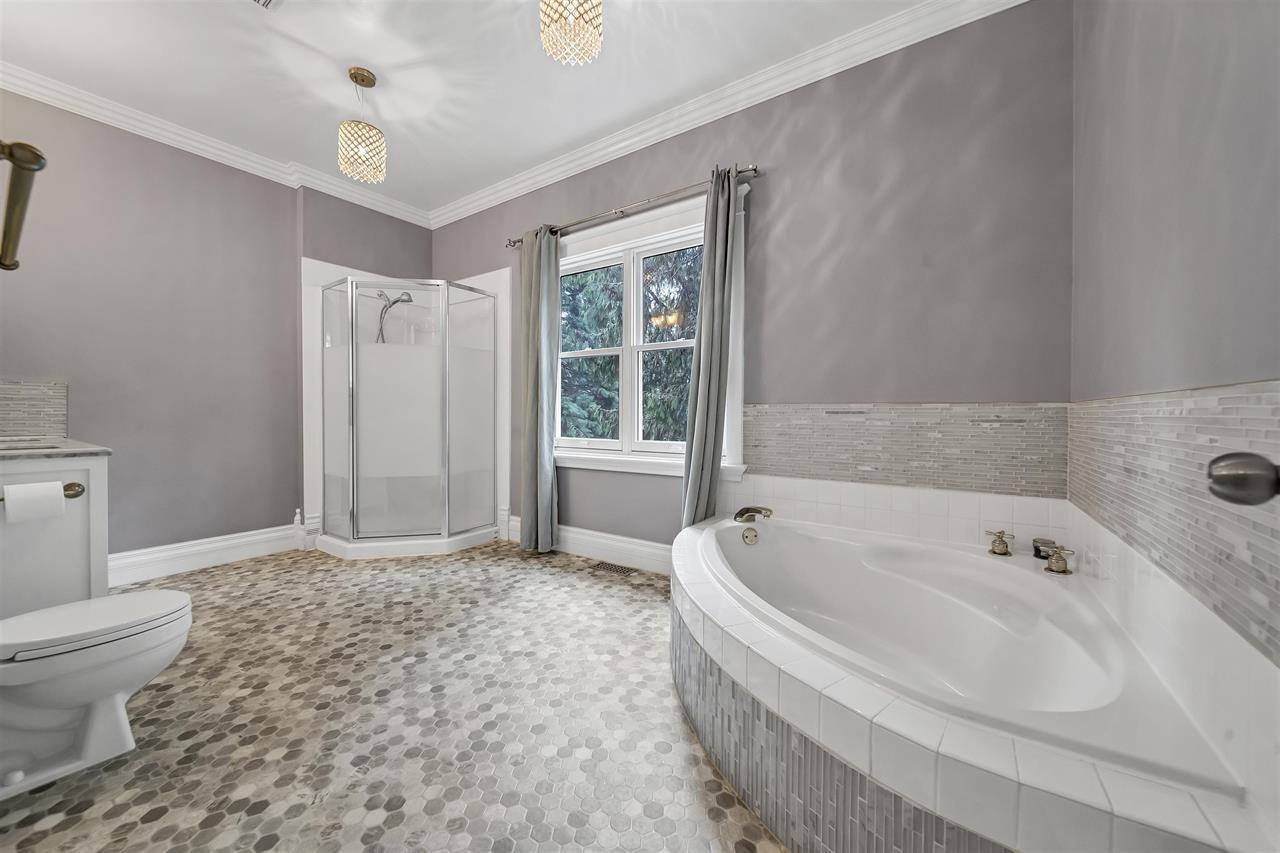 9 Bed, 6 Bath House for Sale in Surrey – 6354 184 STREET, Surrey – MLS# R3132715 - Image 19