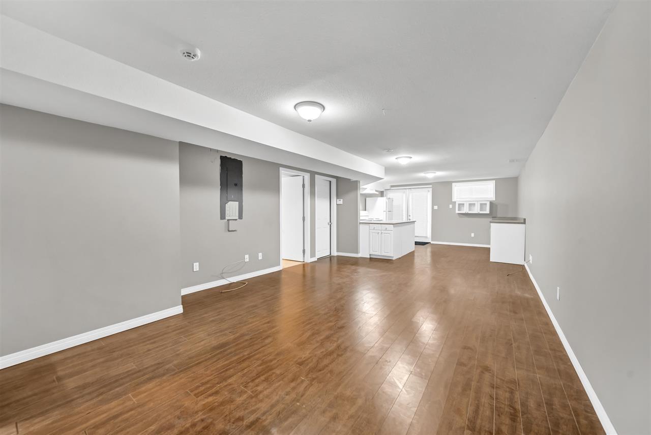 9 Bed, 6 Bath House for Sale in Surrey – 6354 184 STREET, Surrey – MLS# R3132715 - Image 9