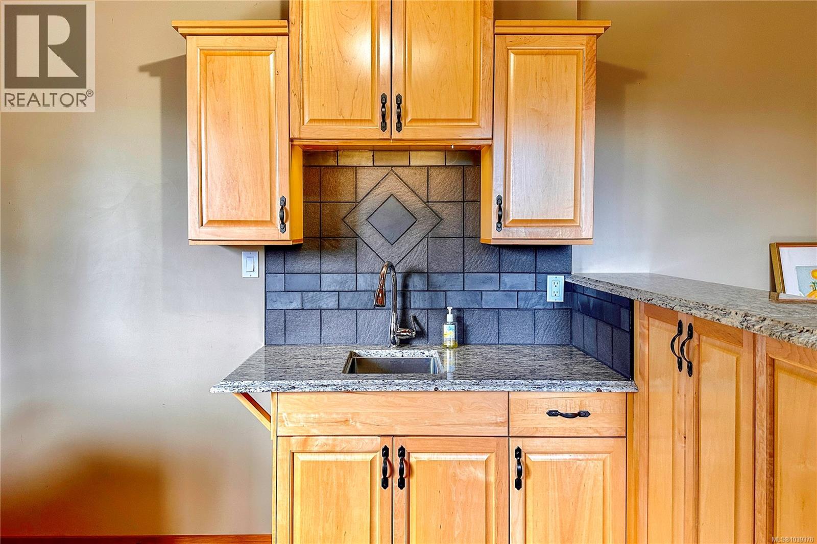 784 Cliffe Rd - 24