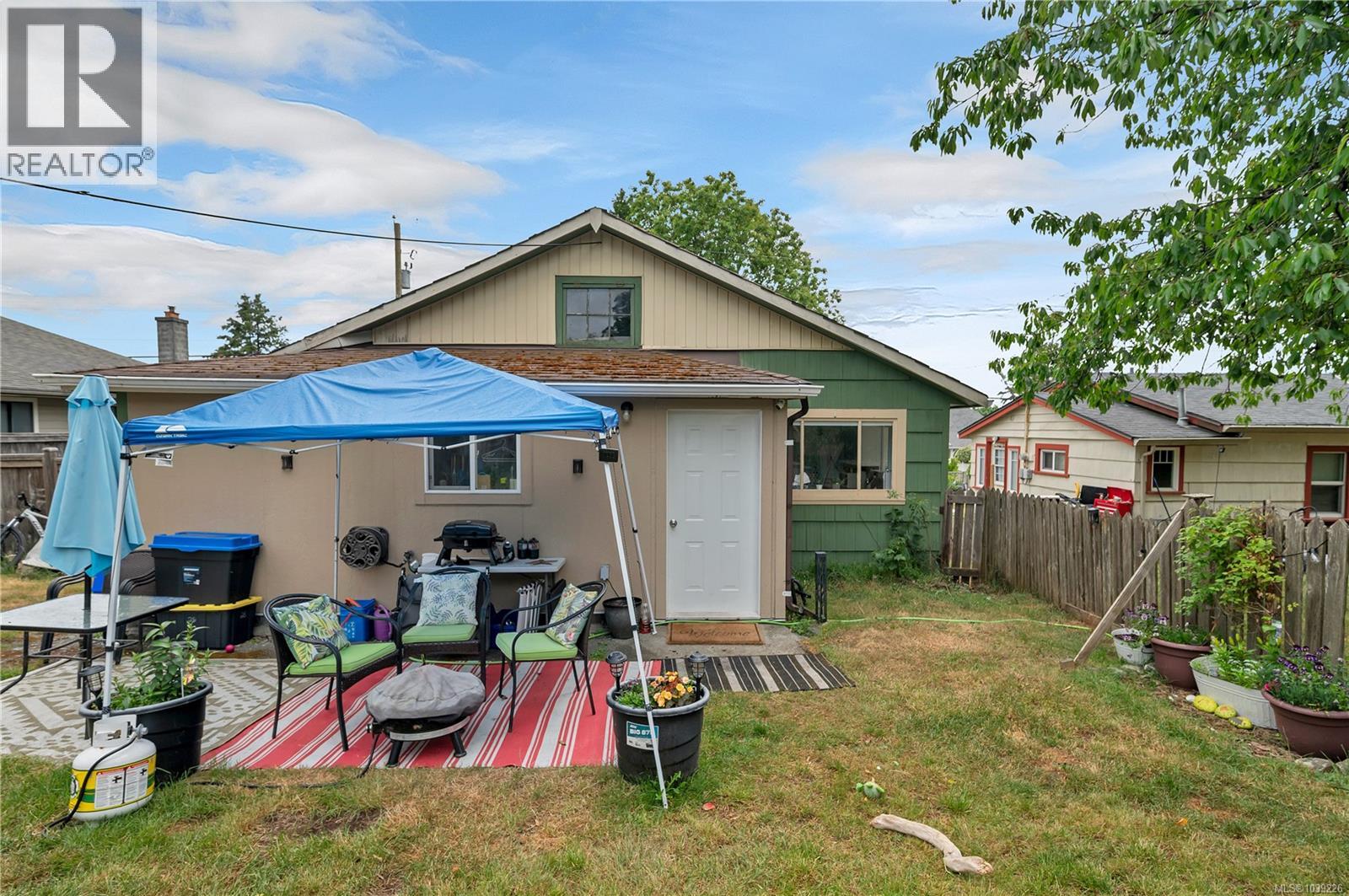 674 Thulin St - 32