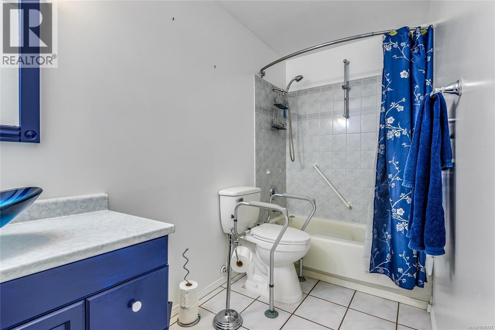 8955 McLarey Ave - 12