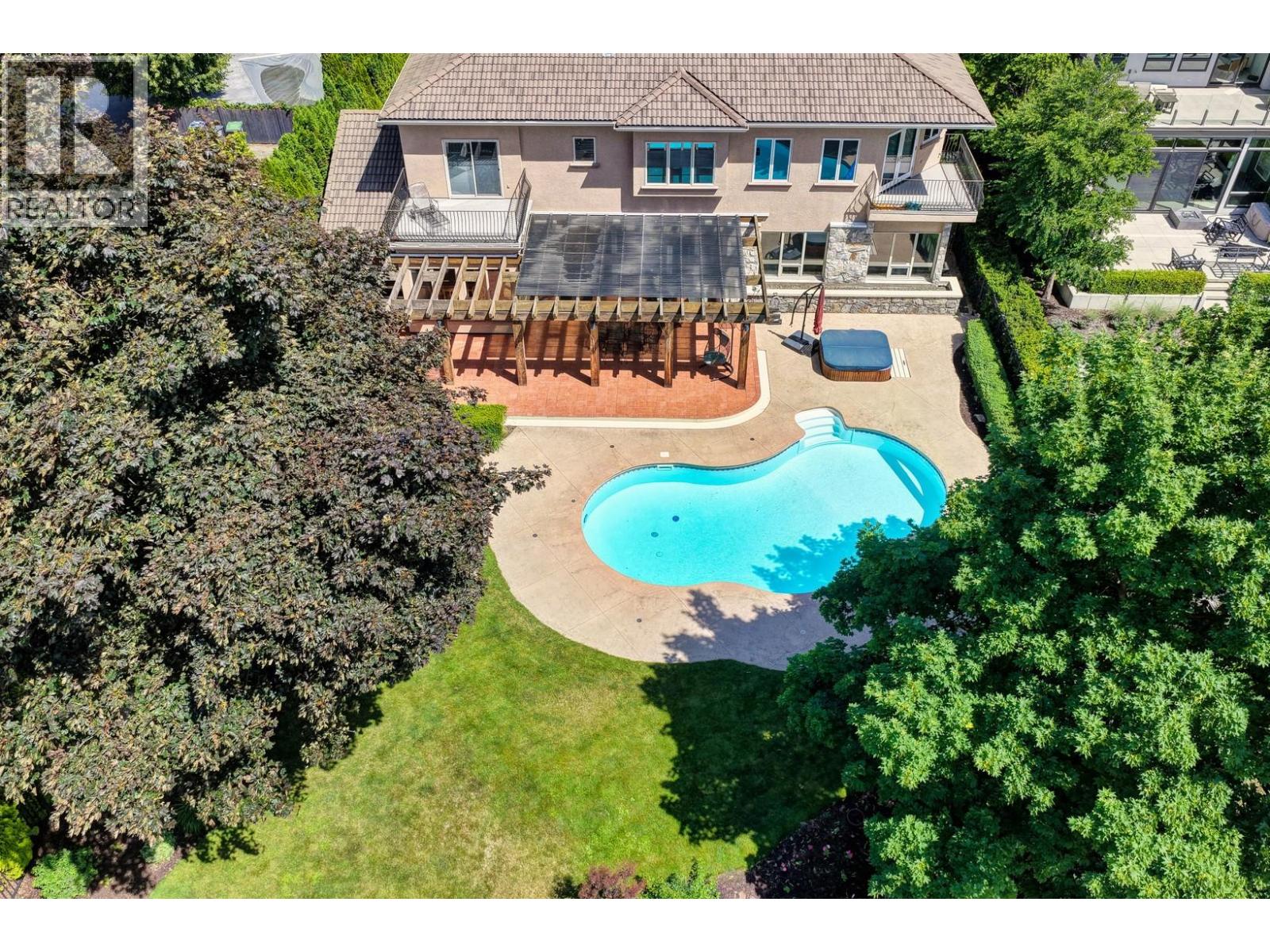 2420 Abbott Street, Kelowna