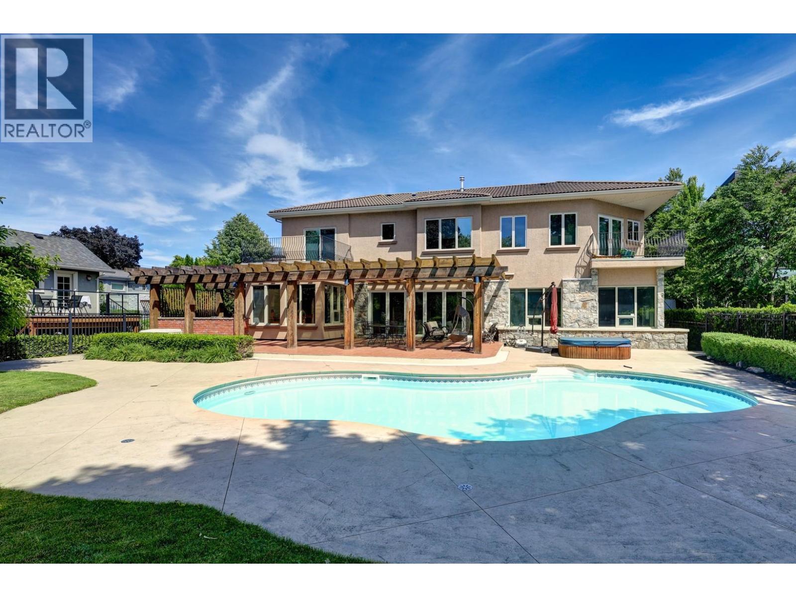 2420 Abbott Street, Kelowna