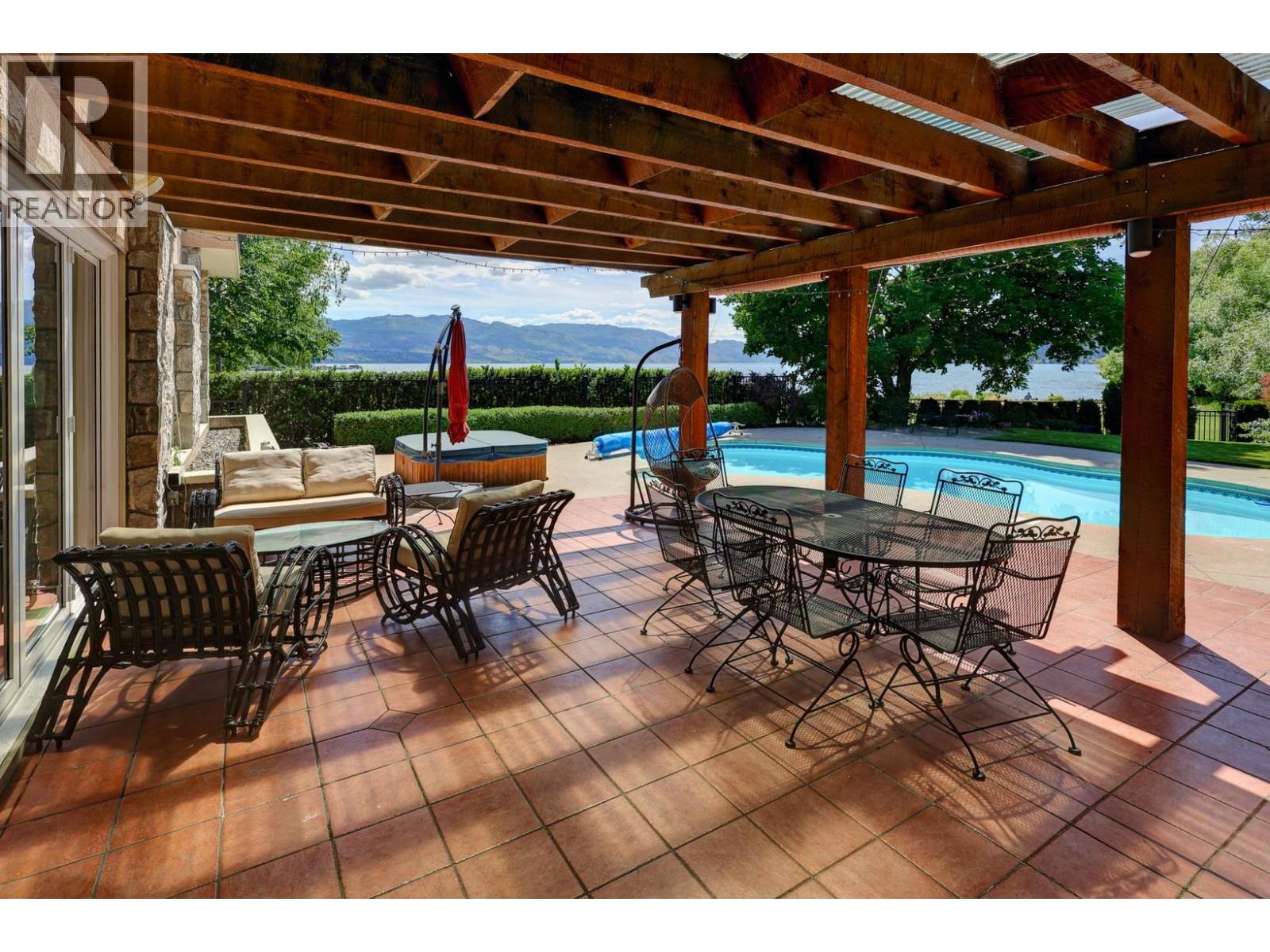 2420 Abbott Street, Kelowna