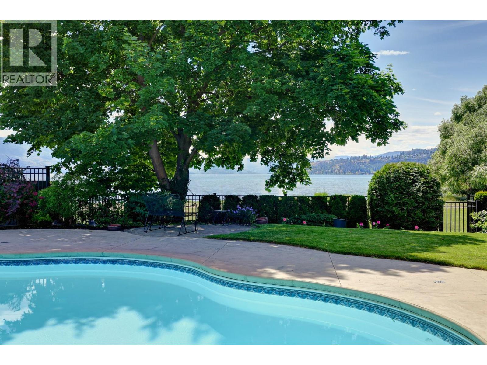 2420 Abbott Street, Kelowna