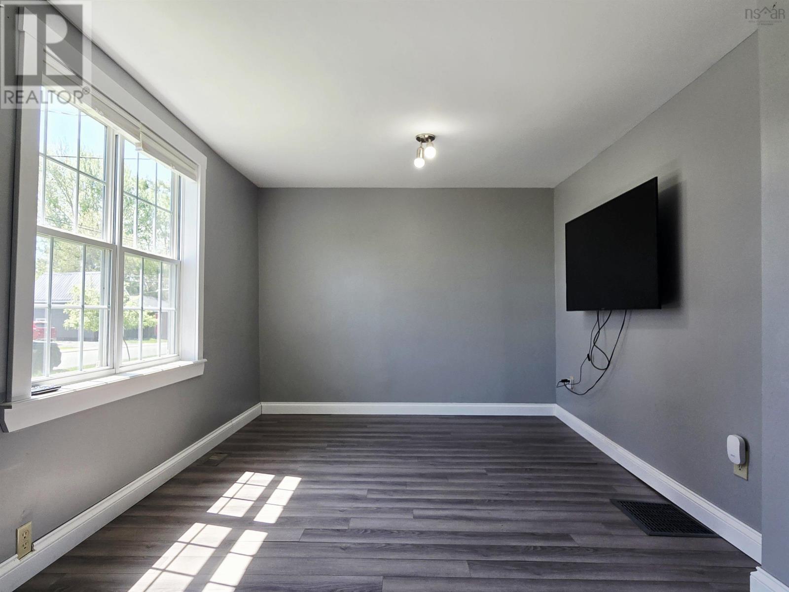 Property 28 of 39 of 337 Tremont Street