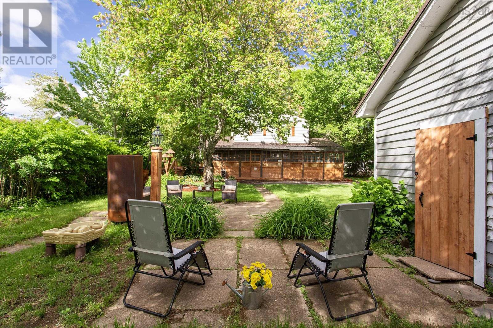 1420 Park Road - 11