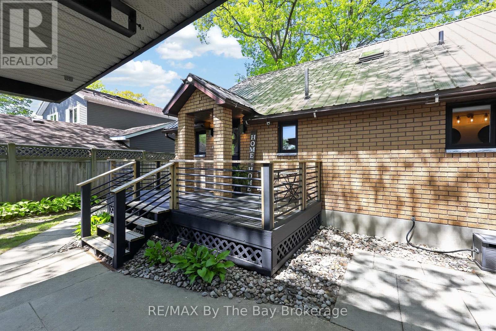 1416 RIVER ROAD W - 47