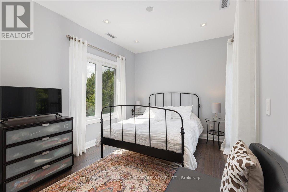 181 BOWLING GREEN ROAD - 27