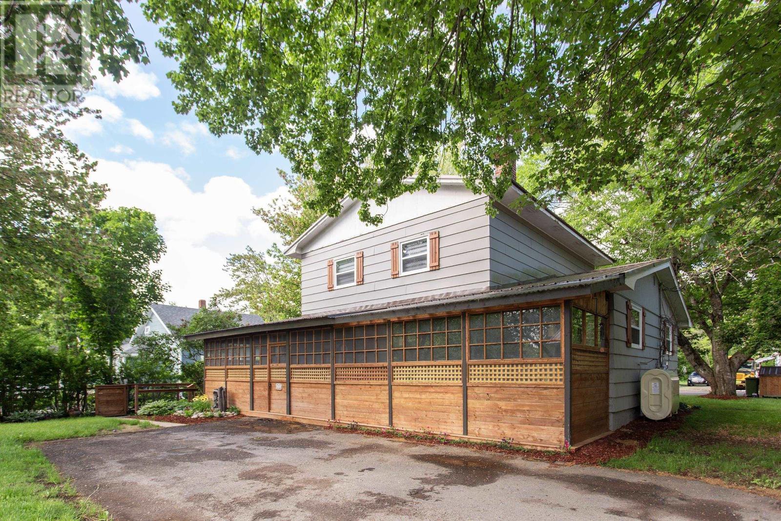 1420 Park Road - 2