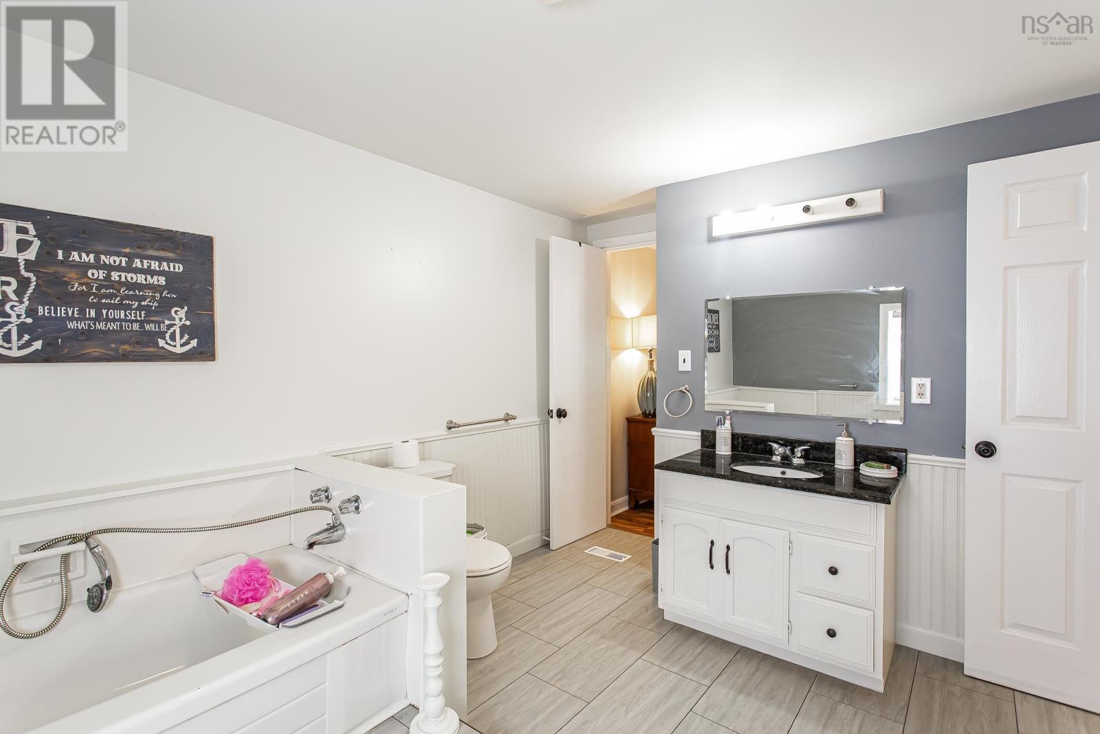 1420 Park Road - 29