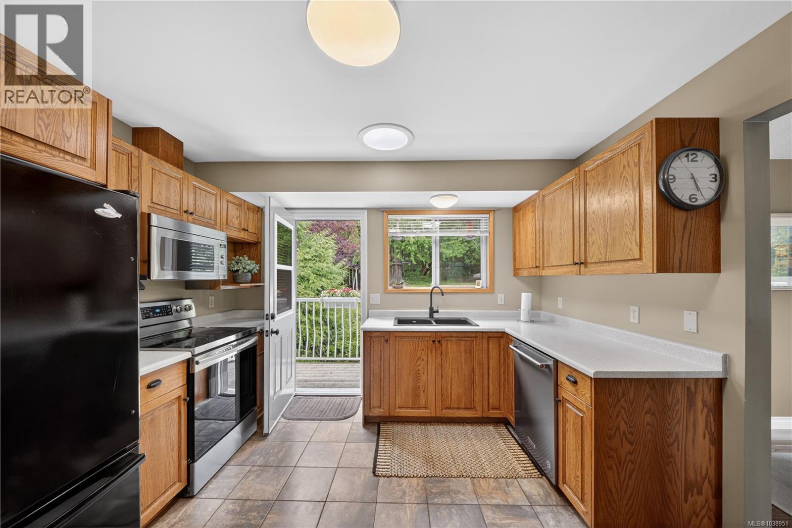 1751 Burnham Rd - 15