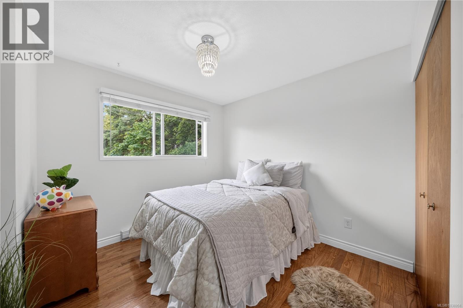 1751 Burnham Rd - 26