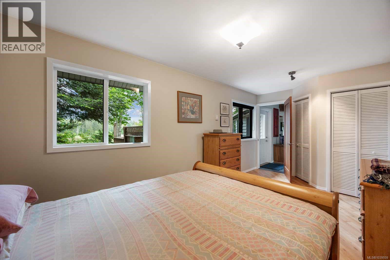 7727 Tozer Rd - 10