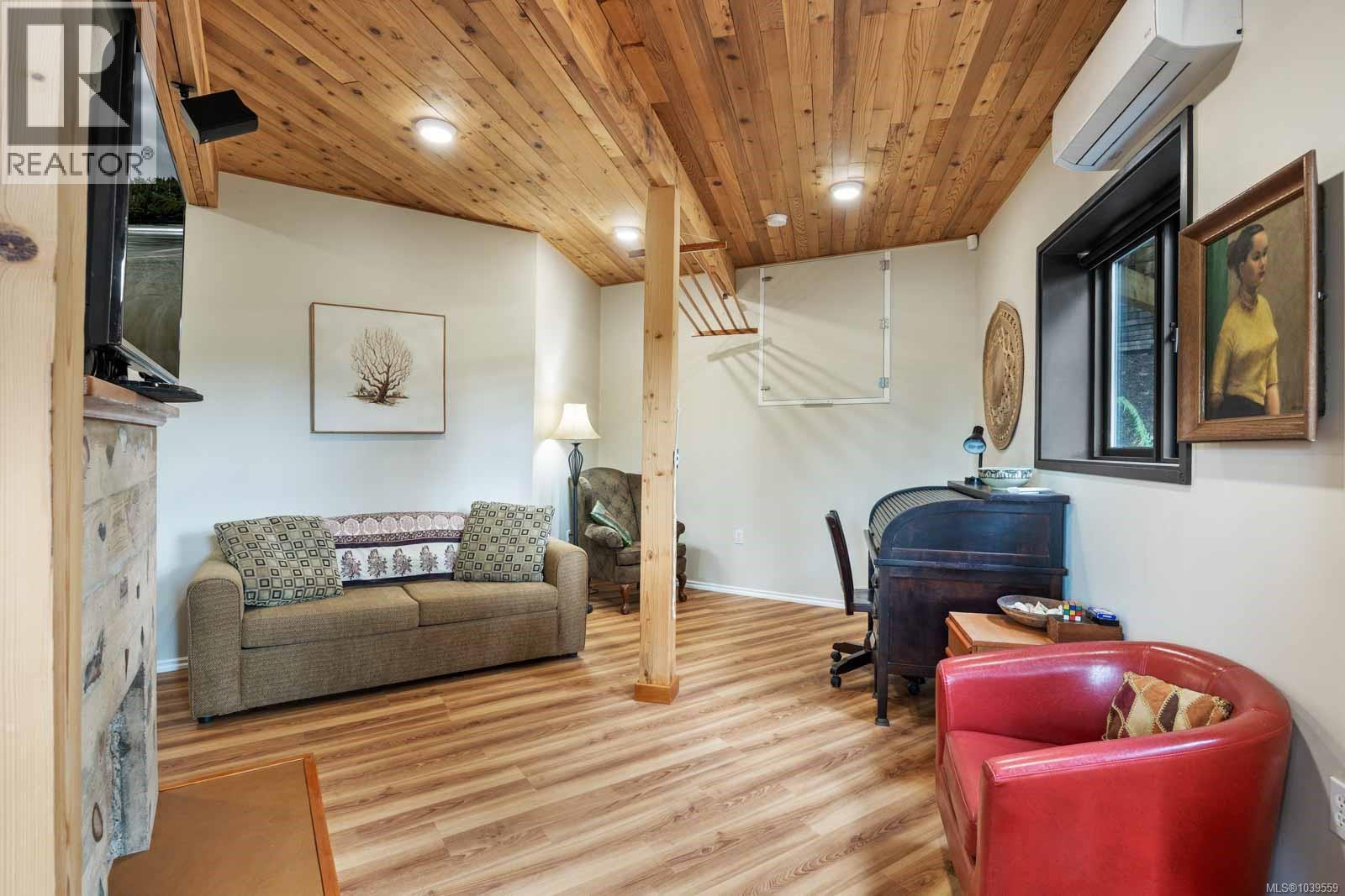 7727 Tozer Rd - 16