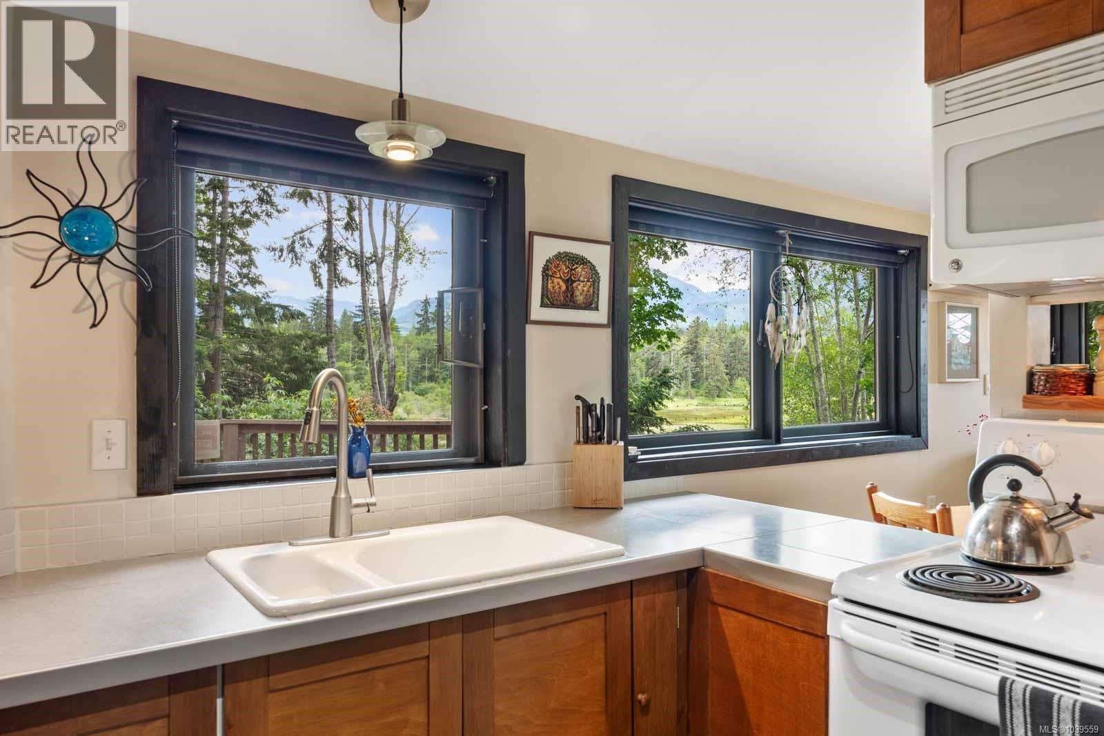 7727 Tozer Rd - 6