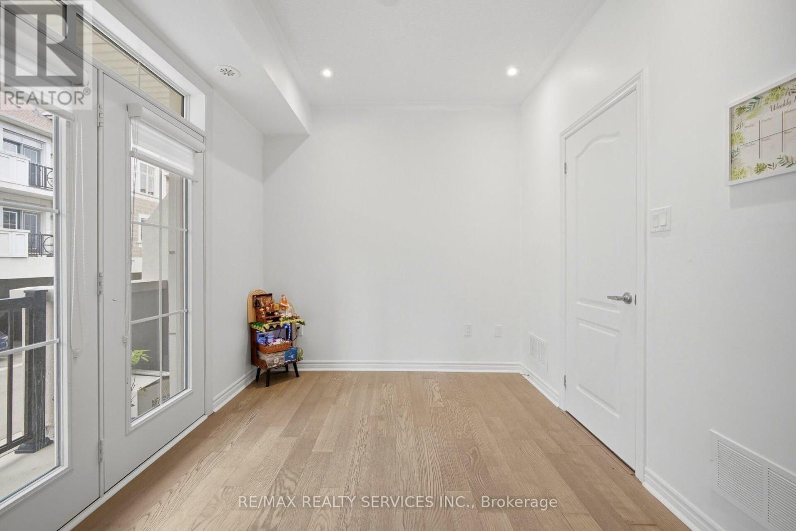 #48 65 ARMDALE ROAD - Image 18