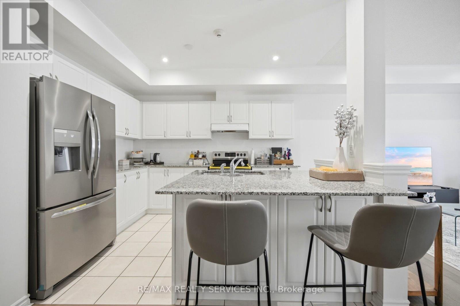 #48 65 ARMDALE ROAD - Image 8