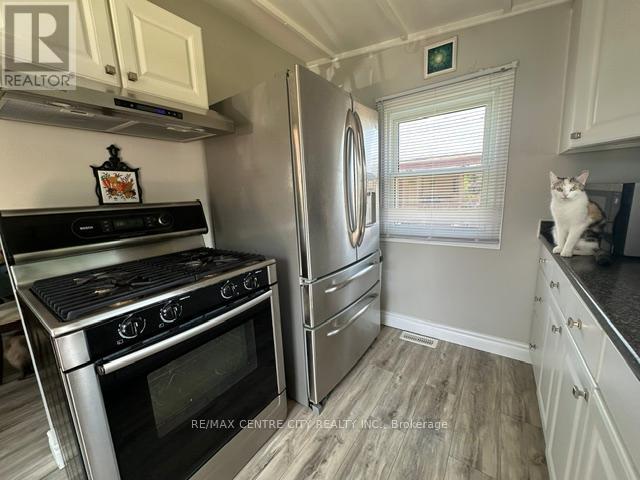 #41 2189 DUNDAS STREET E - 8