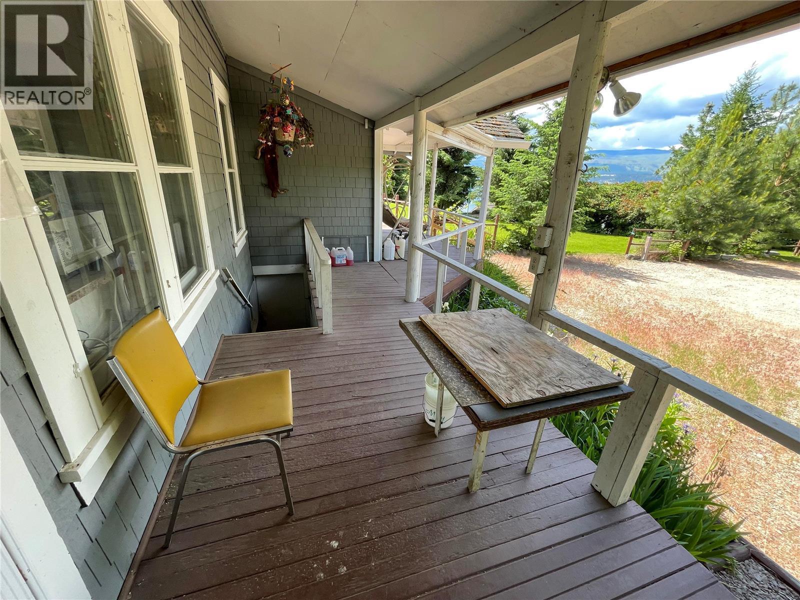 110 Russell Road - 41