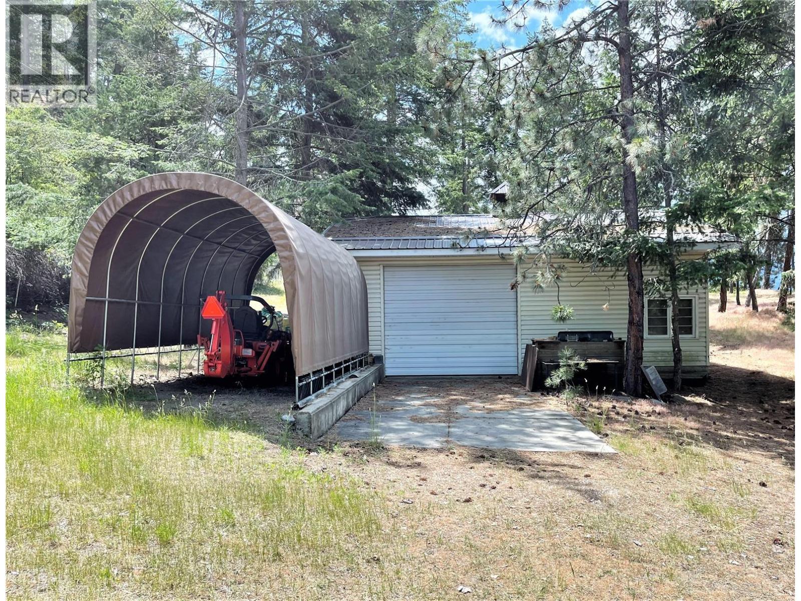 110 Russell Road - 43