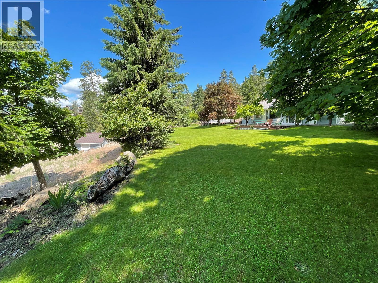 110 Russell Road - 21