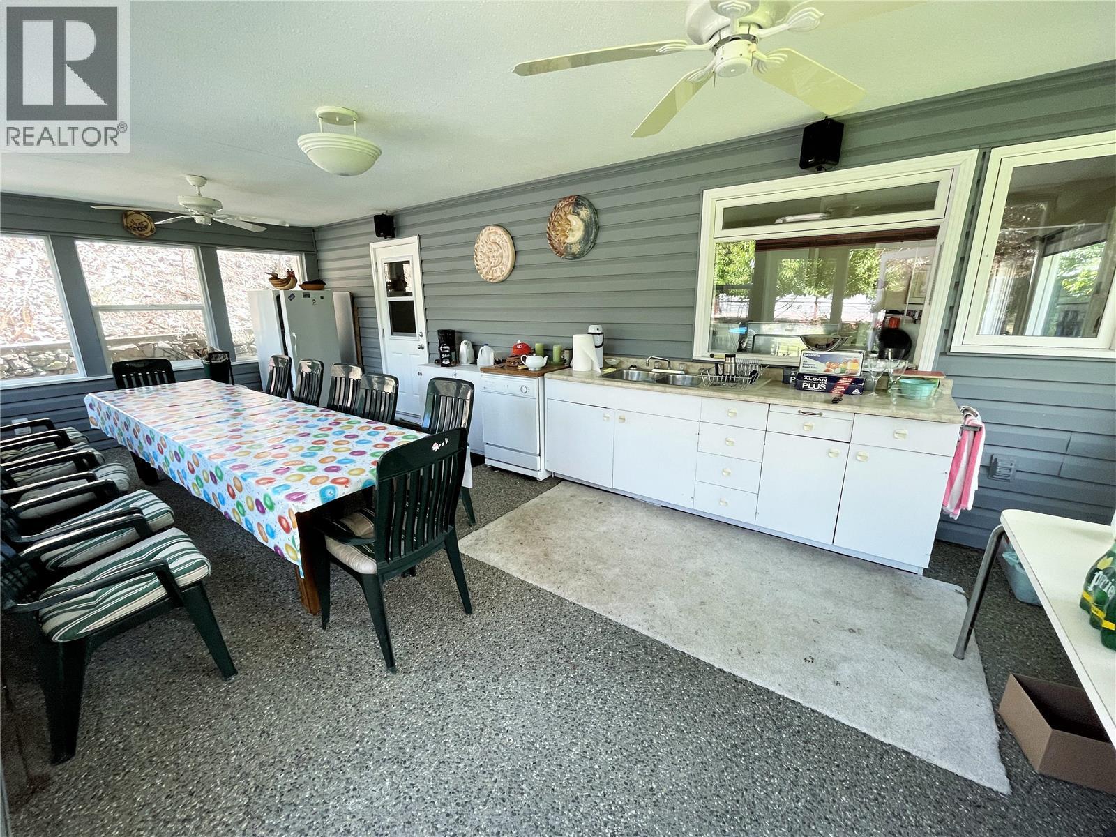 110 Russell Road - 27