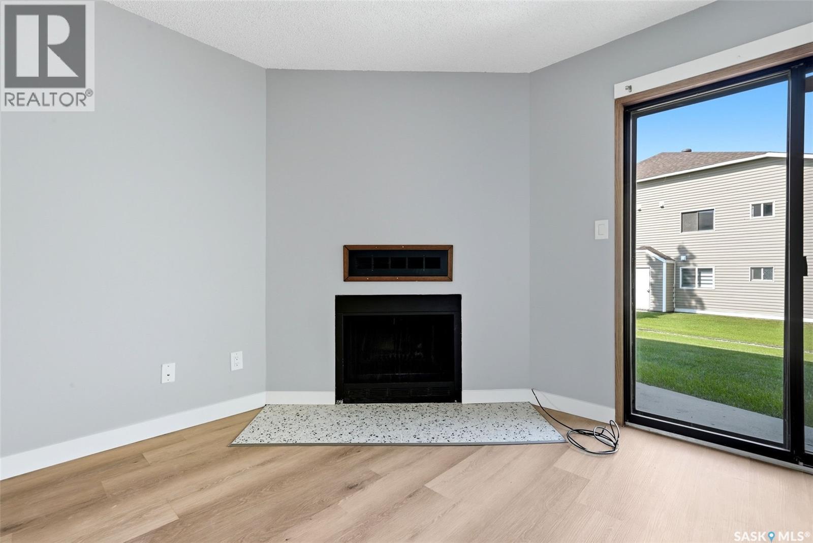 6463 Rochdale BOULEVARD — photo 8
