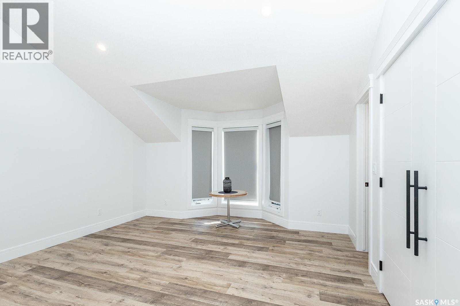 #1003 Osler STREET - 18