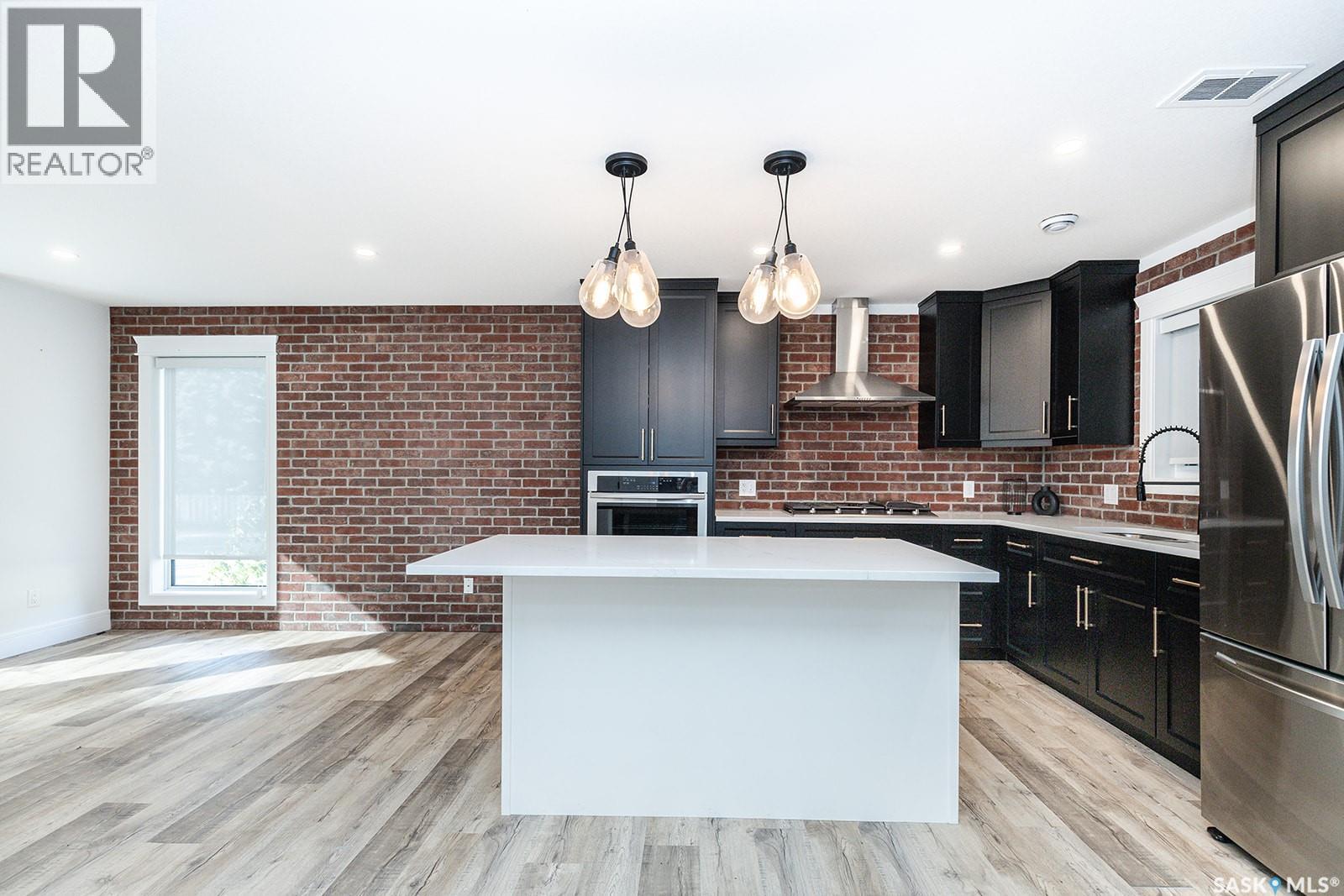 #1001 Osler STREET - 11
