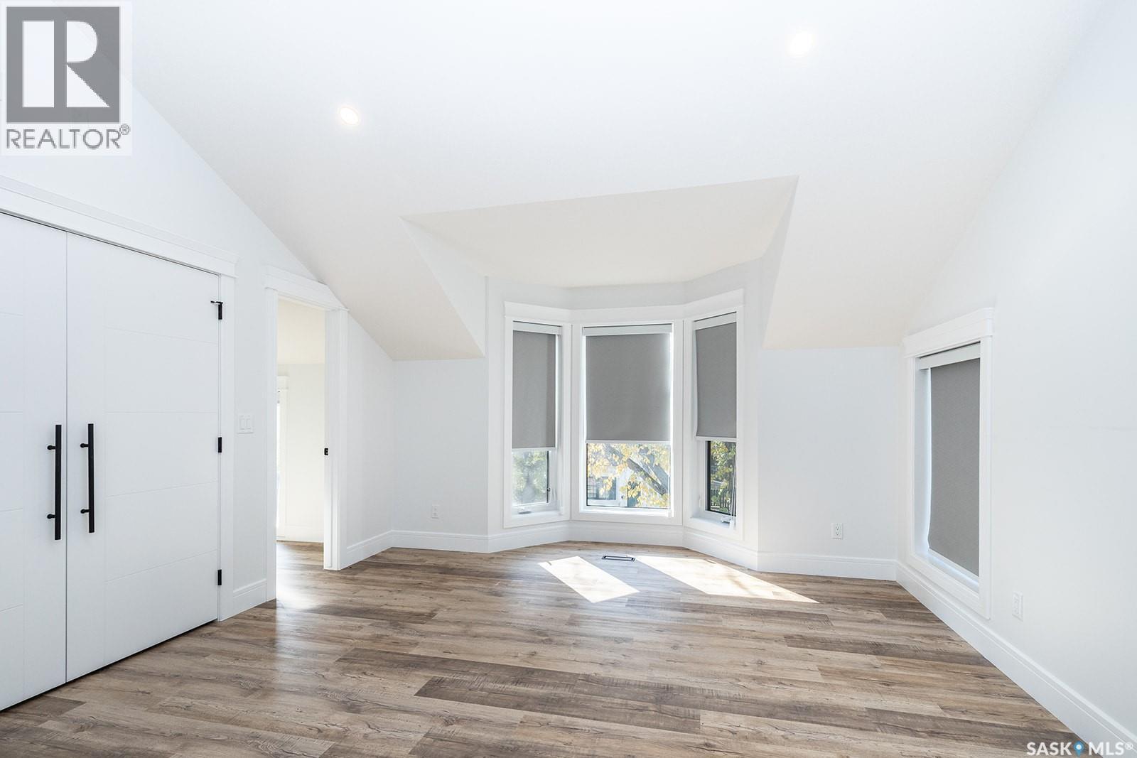 1001 Osler STREET — photo 20