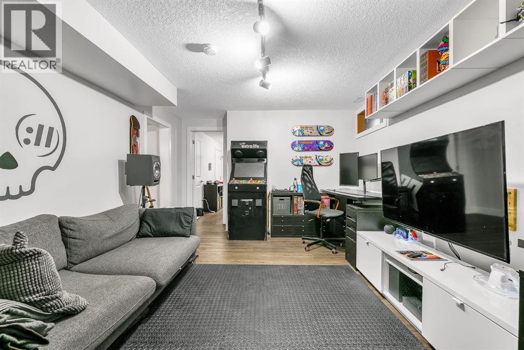 120 Woodbrook Close SW — photo 29