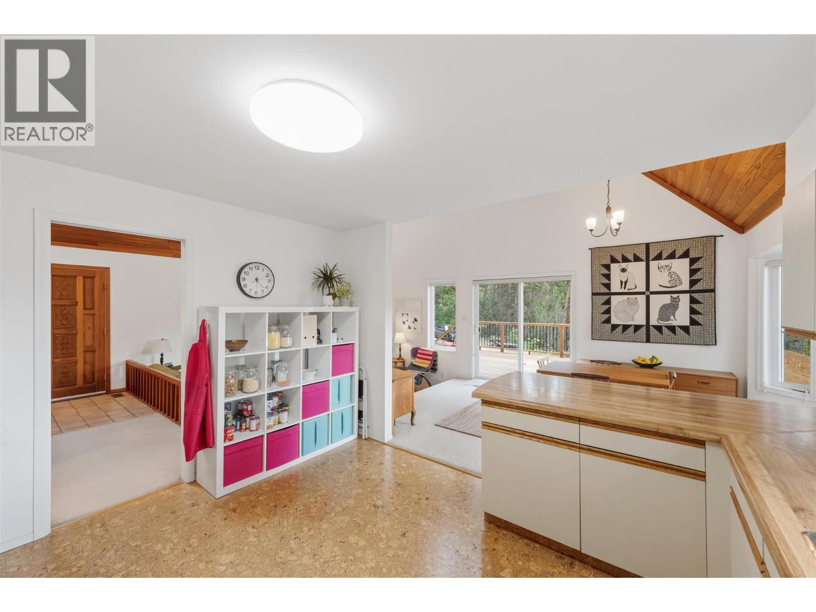 3070 Debeck Road - 27