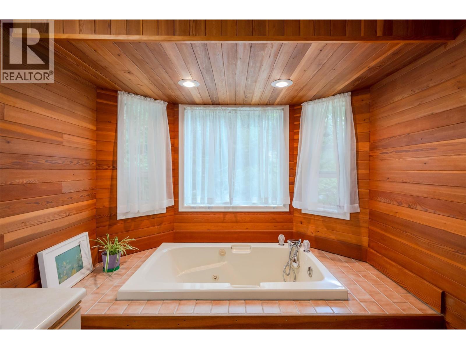 3070 Debeck Road - 31