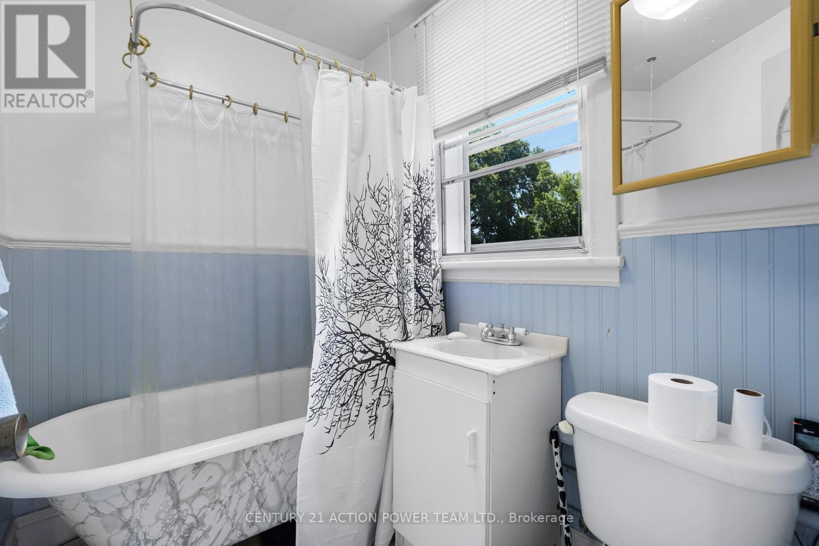 222 MONTFORT STREET - 17
