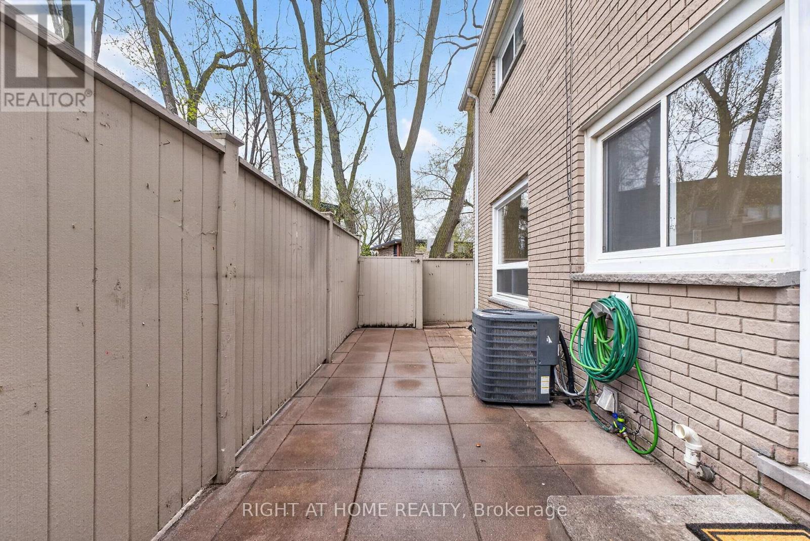 65 WOODMAN DRIVE S - 42