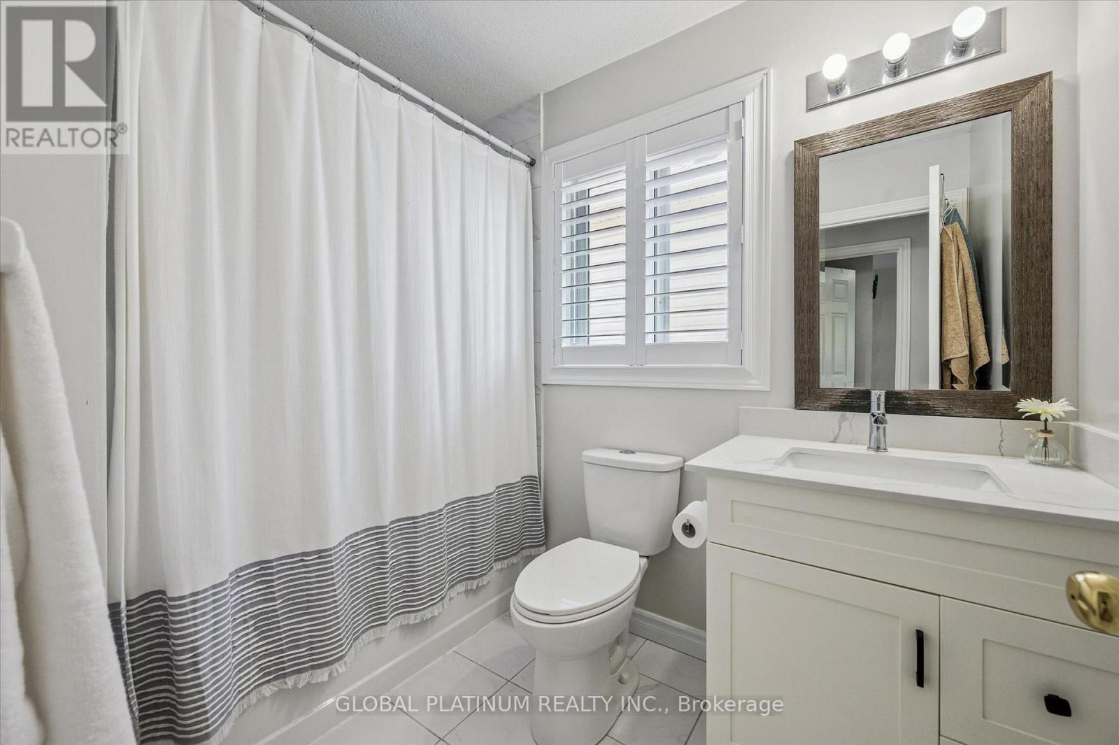 244 DOON SOUTH DRIVE - 18